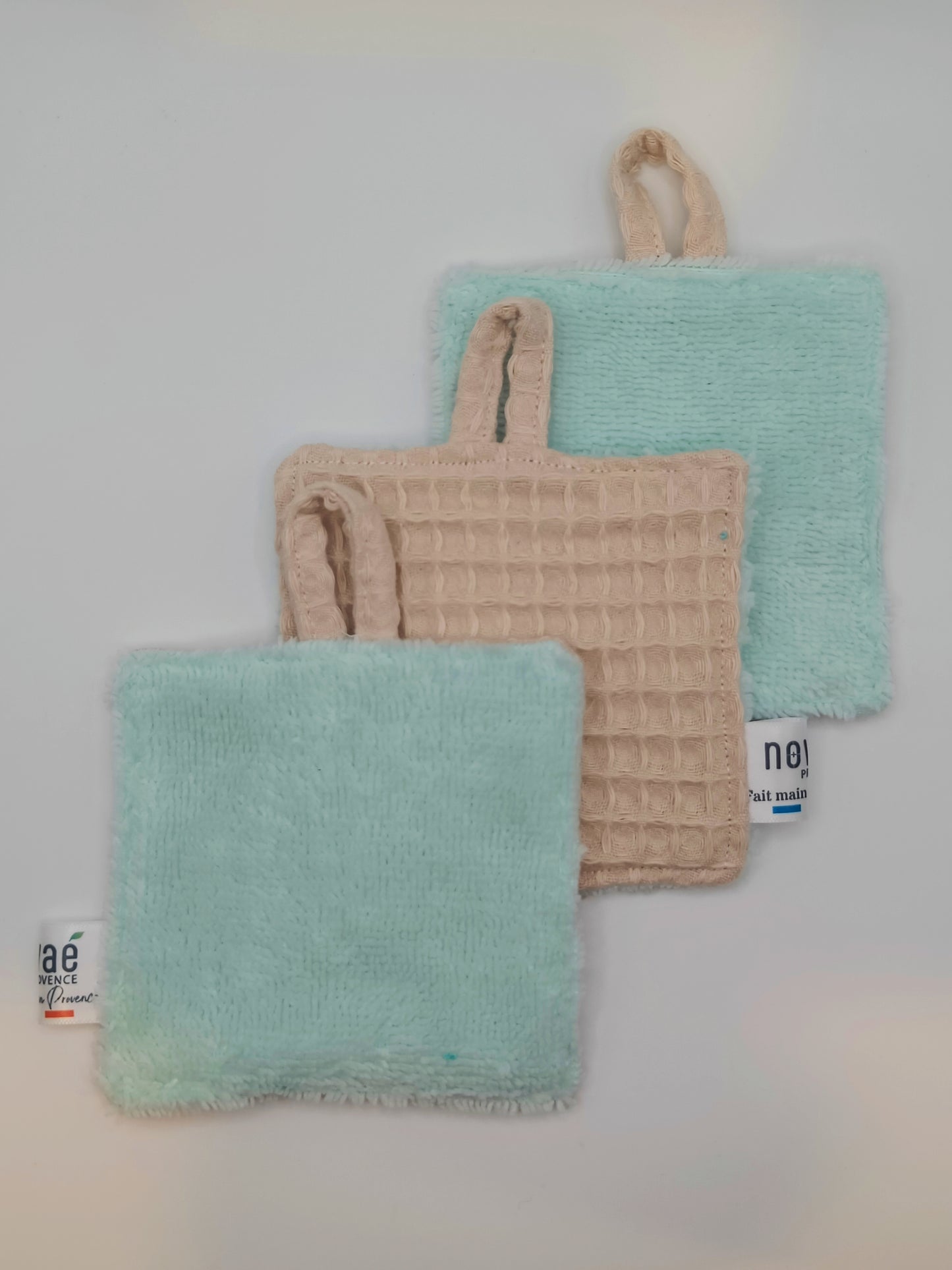 Lot de 3 Lingettes Démaquillantes Double Face (9 x 9 cm)